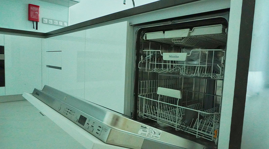 DUBAI, Dubai, 2 Bedrooms Bedrooms, ,2 BathroomsBathrooms,Apartment,For Rent,1077